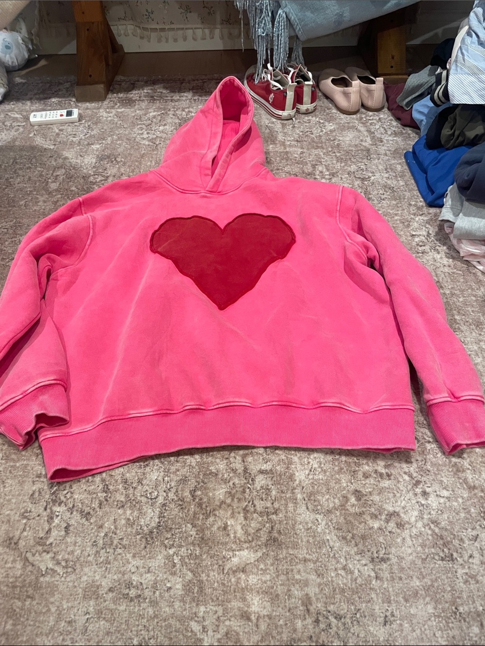 Pink Heart Graphic Hoodie Sweatshirt